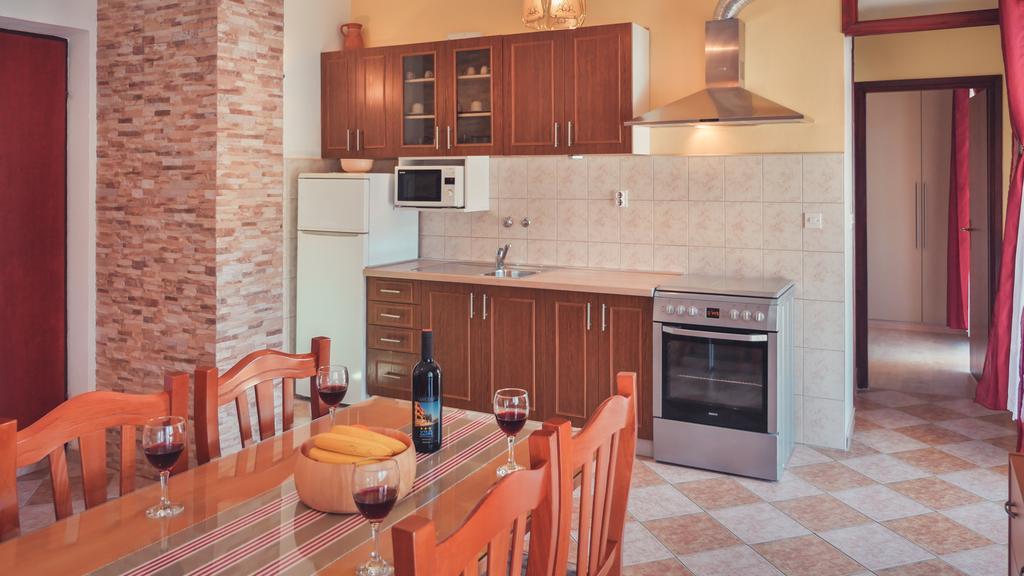 Vila More Grebastica Exterior photo