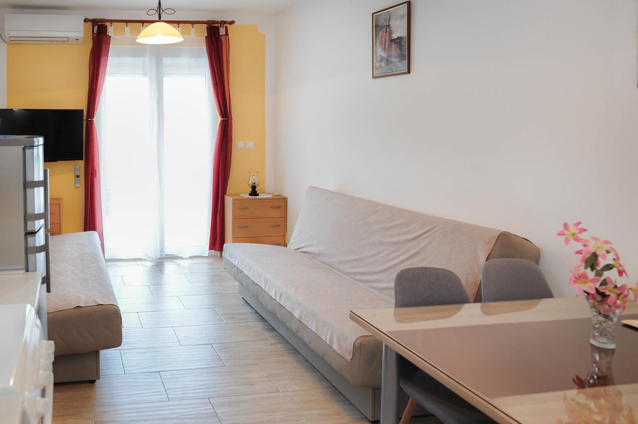 Vila More Grebastica Exterior photo